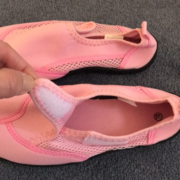 NWOT Water Shoes (7-8) - Picture 2 of 5